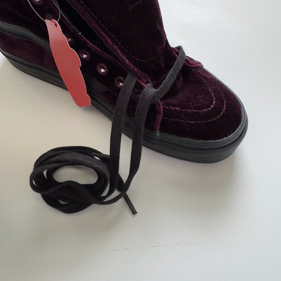 NWT Vans Sk8-hi Maroon/Burgundy Velvet Sneakers - Picture 9 of 9